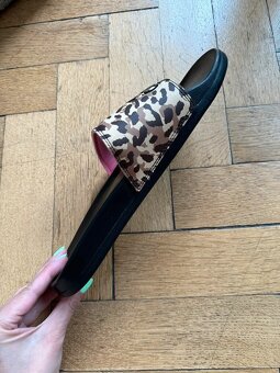 Dámske šľapky Adidas Adilette Comfort 40,5 - NOVÉ - 3