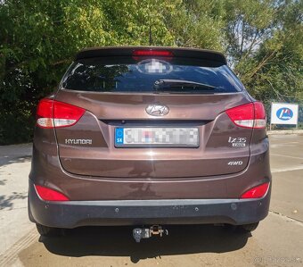 Predám Hyundai IX35 , 2CRDi 4wd, r.v. 2012 - 3