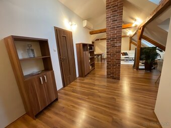 Prenajmem 3 izbový byt v širšom centre mesta - 3