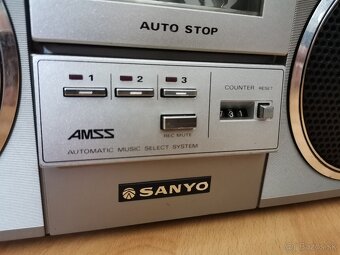 RÁDIOMAGNETOFON SANYO M-4200LU - 3