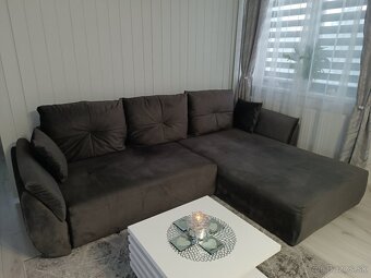 Tmavosiva velka sedacka L - 3