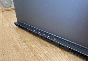 Lenovo Legion 7 16ACHg6 - 3