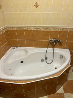 Rohová akrylátová vaňa so zástenou - 3