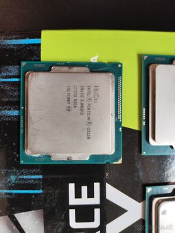 Intel procesory + chladič - 3