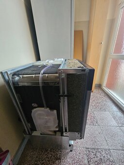 Umyvacka riadu Whirlpool - 3