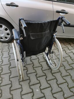 Nový skladací invalidný vozík - 3