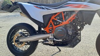 KTM 690 SMC R - 3