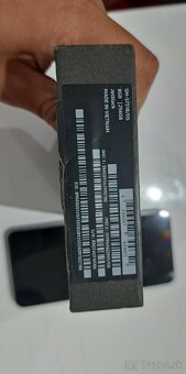 Samsung Galaxy S25 FE - 3