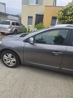 Renault Megan - 3