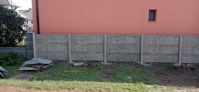 Oplotenia z betónových panelov - 3