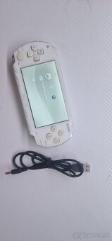 Predám PSP 1004 Ice white z krémovými tlačidlami - 3