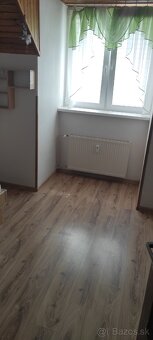 Prenajmem 4 izbový byt Humenné Sokolej - 3