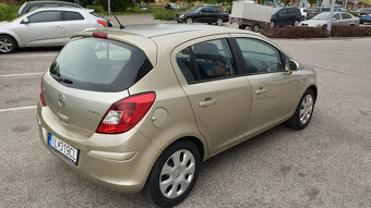 Predám Opel Corsa 1.2 benzín automat - 3