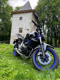Yamaha MT 07 - 3
