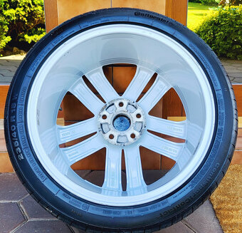 alu R18 5x112 orig. VW Passat, pneu 235/40 - 3