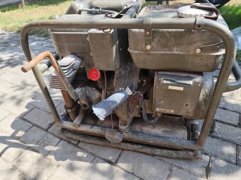 Predám vojenskú elektrocentrály 1.1 kw - 3
