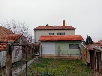 Predam  5-izbový rodinný dom s garážou v obci Mojzesovo - 3