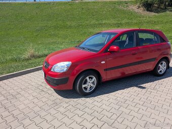 Kia Rio 1.4 benzín , M5 - 3