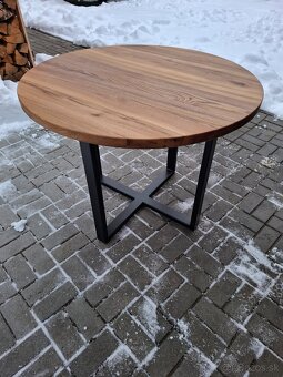 Okruhly jedálenský stôl - 3