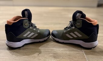 Predám zimné topánky zn. Adidas TERREX - 3