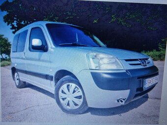 Citroen Berlingo predné svetlá - 3