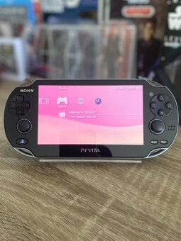 Sony PlayStation Vita 1004 - (OLED version) - 3