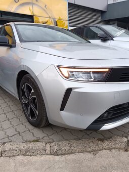Opel ASTRA - 3