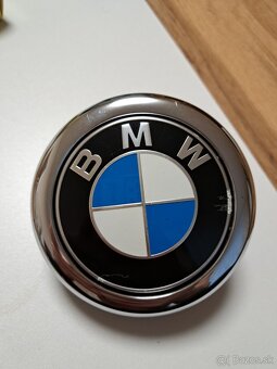 Zadný znak bmw f20 - 3