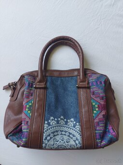 Kabelky Desigual - 3