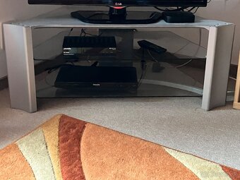 Za odvoz tv + stolik pod tv - 3
