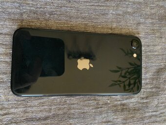 iPhone SE 2020 64GB - 3