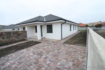 Moderný 4-izbový dvojdom v Dunajskej Strede - 3