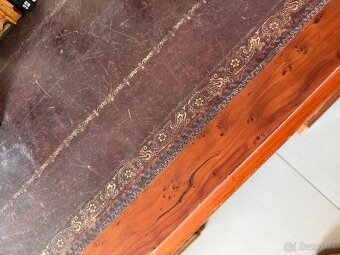 Predám starožitný písací stôl z masívu - 3