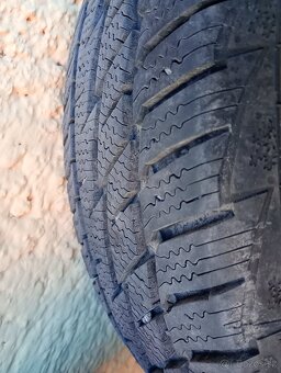 4 ks zimné pneu predám - 3