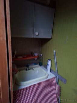 Predám starší obytný prives - 3