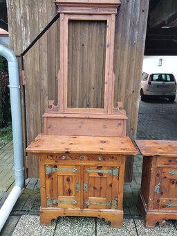 Starý nábytok - 3