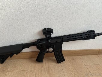 Airsoftová zbraň M4 + príslušenstvo - 3