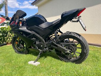Yamaha YZF-R125 - 3