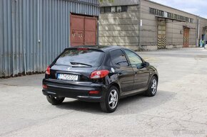Peugeot 206 + ( Face lift ) - 1.4 benzín - 3