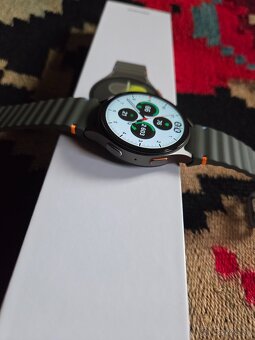 Smart hodinky Samsung Galaxy Watch7 velkost 44 mm s Wear OS - 3