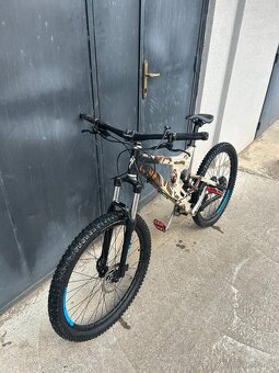 Predám tento krásny horský bicykel špecialized - 3