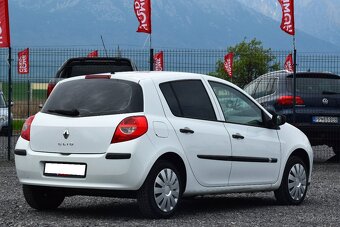 Renault Clio - benzín - 3