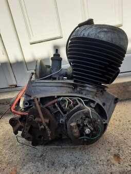 Jawa 250/590 šport motor - 3