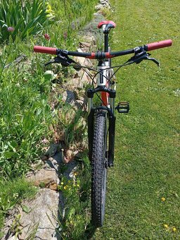Horský bicykel v dobrom stave. - 3