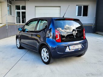 Volkswagen UP - 3