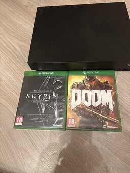 xbox one x 1TB - 3