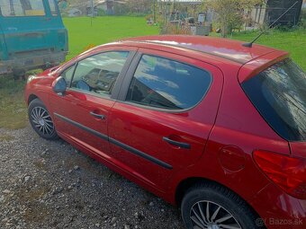 Peugeot 207 1,4 benzín - 3