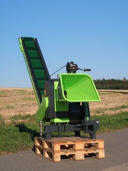 Štiepkovač, drvič konárov, špalíkovač za traktor do 120mm - 3