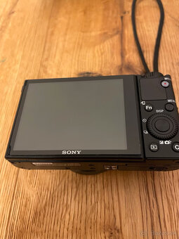 Sony RX 100 III - 3