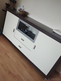 Obývacia stena s komodou. - 3
